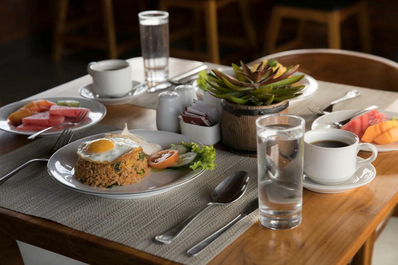 Utamas Keramas Hotel Ngoại thất bức ảnh